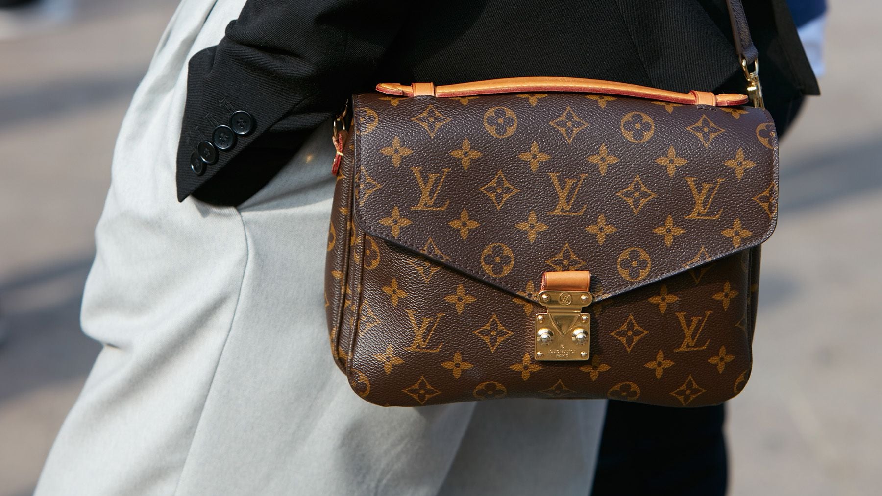 Louis Vuitton To Launch First Blockchain To Help Authenticate
